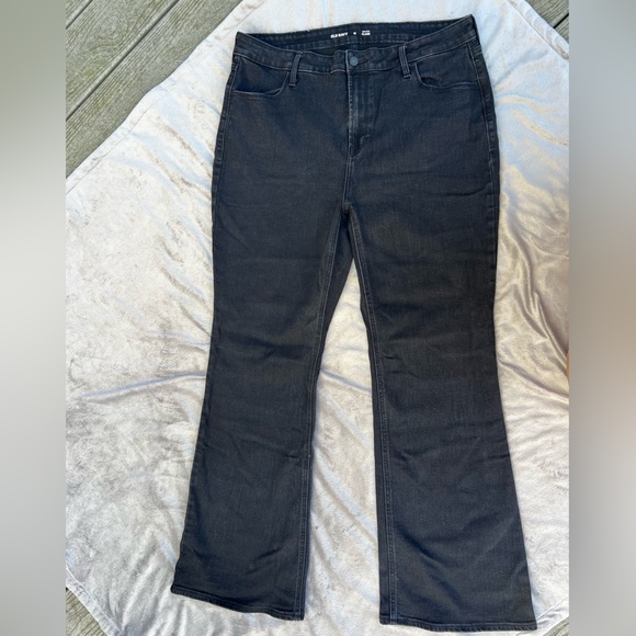 Old Navy Black Flared Jeans - Picture 1 of 6